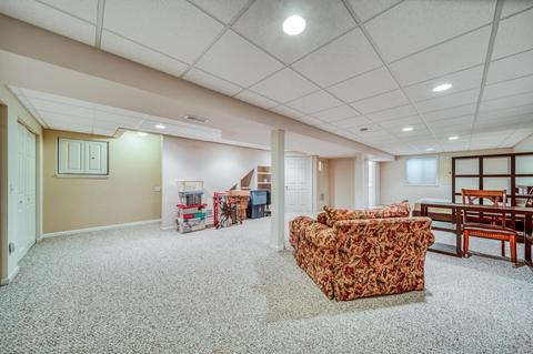 8 Twickenham Ct, Algonquin, IL 60102 photo 14