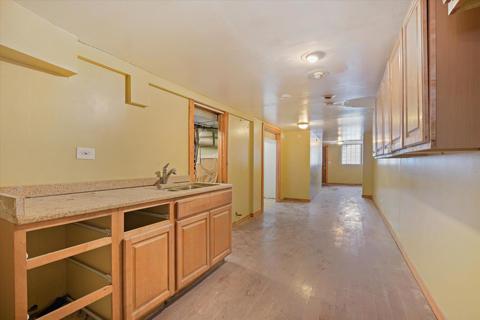 1122 E 44th St, Chicago, IL 60653 photo 17