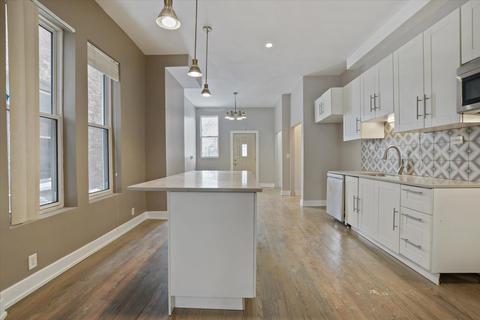 1122 E 44th St, Chicago, IL 60653 photo 7