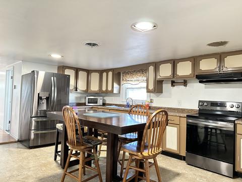 1302 E 16th St, Sterling, IL 61081 photo 5