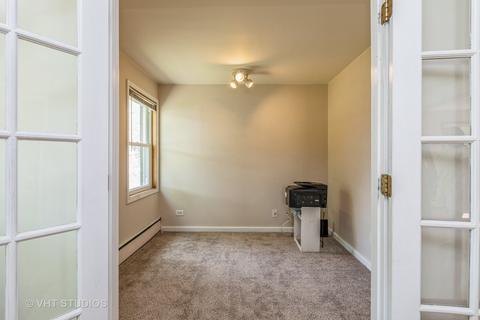 3915 Clearbrook Ave, Mchenry, IL 60050 photo 7