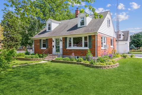 3915 Clearbrook Ave, Mchenry, IL 60050 photo 1