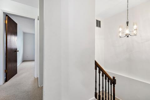 1617 Castbourne Ct, Wheaton, IL 60187 photo 5
