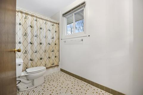 1617 Castbourne Ct, Wheaton, IL 60187 photo 17