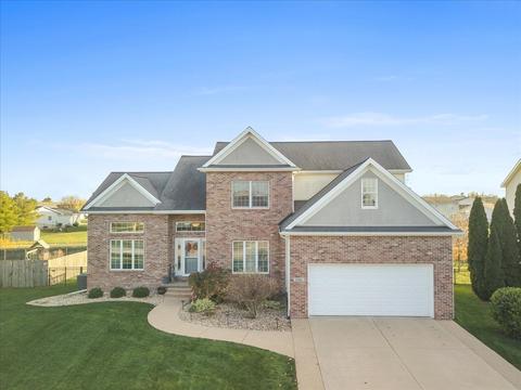 2201 Heather Ridge Dr, Normal, IL 61761 photo 1