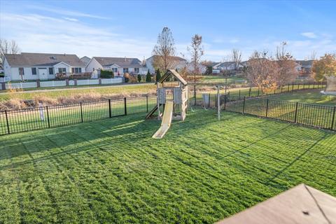 2201 Heather Ridge Dr, Normal, IL 61761 photo 45