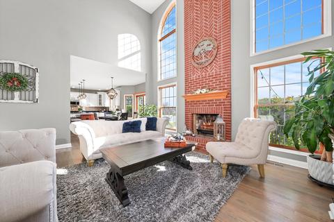 11 N575 Hunter Trl, Elgin, IL 60124 photo 2