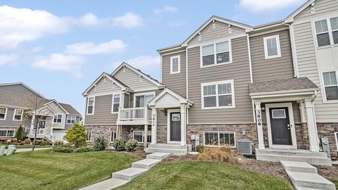 3810 Honeysuckle Ln, Elgin, IL 60124 photo 1