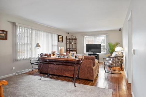 1019 W Hovey Ave, Normal, IL 61761 photo 5