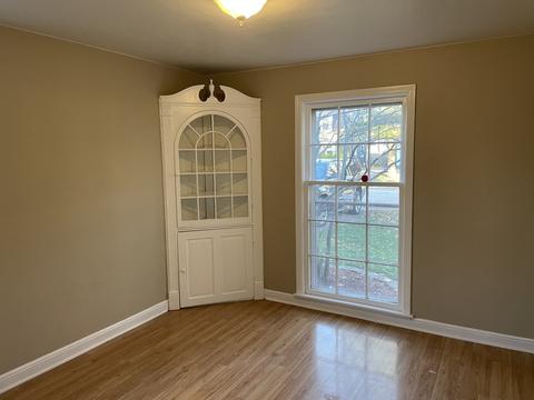 478 Sunset Dr, Elgin, IL 60123 photo 3