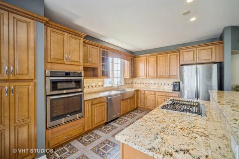 160 Willow Rd, Wheeling, IL 60090 photo 7