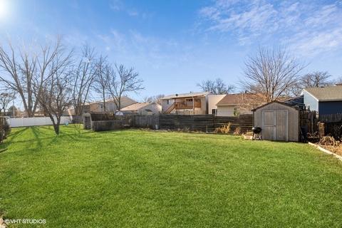 116 Waverly Dr, Elgin, IL 60120 photo 3