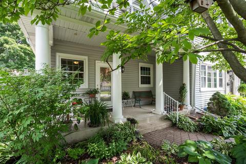 1111 E Illinois St, Wheaton, IL 60187 photo 3