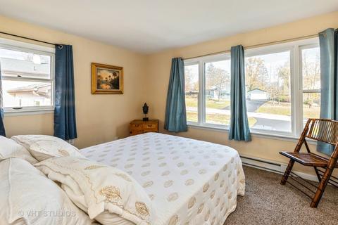 2115 Old Elm Rd, Lindenhurst, IL 60046 photo 8