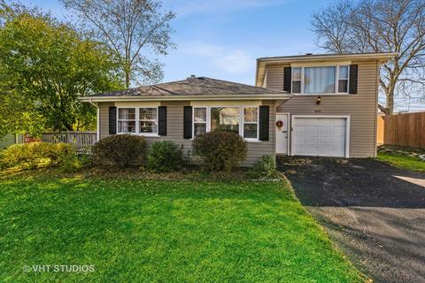 2115 Old Elm Rd, Lindenhurst, IL 60046 photo 1
