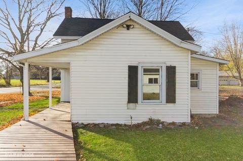 212 S Elm St, Mclean, IL 61754 photo 4