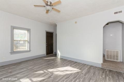 212 S Elm St, Mclean, IL 61754 photo 9