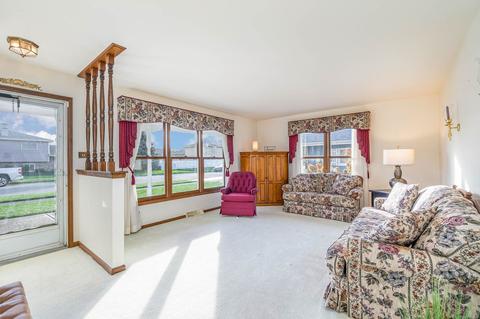 18460 Clyde Ave, Lansing, IL 60438 photo 8