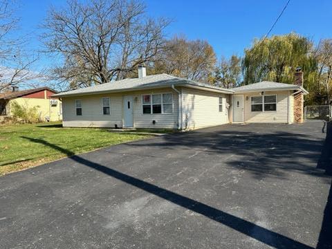 2106 Mill Ln, Mchenry, IL 60050 photo 1