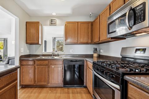 34 Lancaster Cir, Gurnee, IL 60031 photo 7