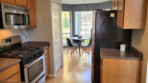 34 Lancaster Cir, Gurnee, IL 60031 photo 9