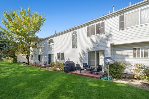 34 Lancaster Cir, Gurnee, IL 60031 photo 21