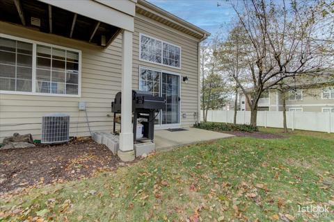 2248 Scott Ln, Aurora, IL 60502 photo 17