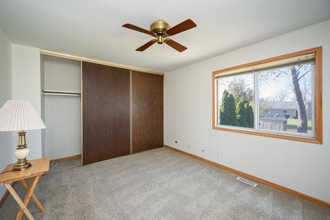 916 Molobay Ter, Bartlett, IL 60103 photo 11