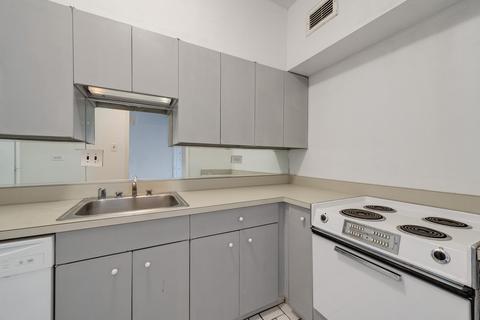 175 E Delaware Pl #4706, Chicago, IL 60611 photo 10