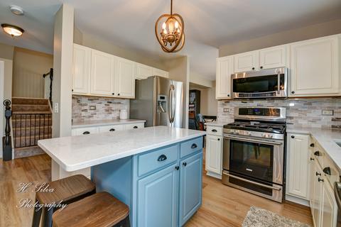 9863 Compton Dr, Huntley, IL 60142 photo 3