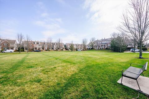 375 Broadmoor Ln, Bartlett, IL 60103 photo 34