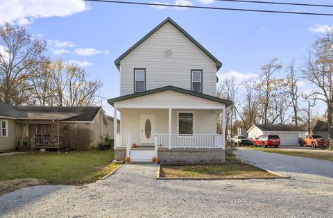 131 Eureka St, Braidwood, IL 60408 photo 2