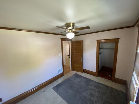 832 Augusta Ave, Elgin, IL 60120 photo 5