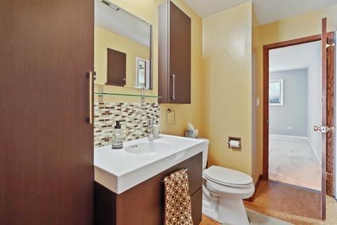 527 Westmere Rd, Des Plaines, IL 60016 photo 17