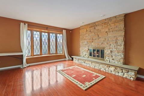 527 Westmere Rd, Des Plaines, IL 60016 photo 4