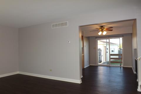 2619 John Bourg Dr, Plainfield, IL 60586 photo 2