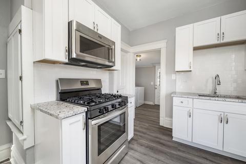 516 E 4th St, Lockport, IL 60441 photo 9