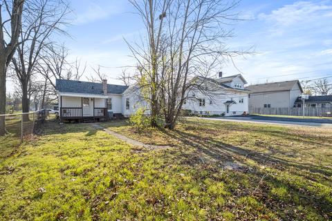 516 E 4th St, Lockport, IL 60441 photo 5