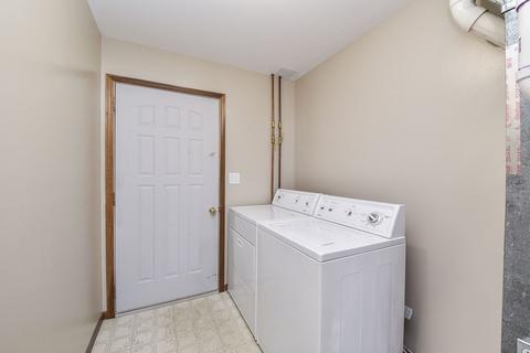 404 E Kelsey St, Malta, IL 60150 photo 12