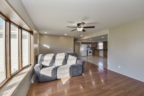 404 E Kelsey St, Malta, IL 60150 photo 4