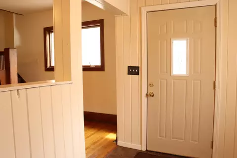203 E South St, Morrison, IL 61270 photo 5