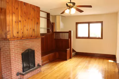 203 E South St, Morrison, IL 61270 photo 9