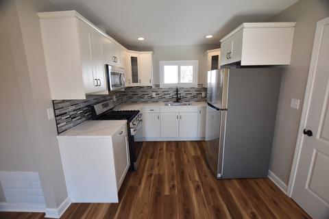 620 E Division St, Lockport, IL 60441 photo 14