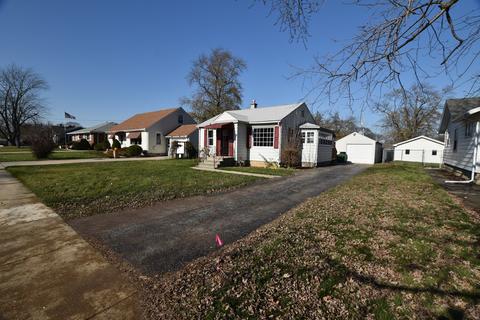 620 E Division St, Lockport, IL 60441 photo 4