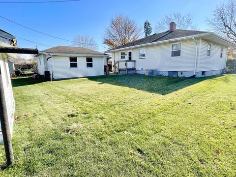 1721 Sunset Dr, Peru, IL 61354 photo 2