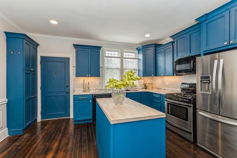 10720 S Champlain Ave, Chicago, IL 60628 photo 9