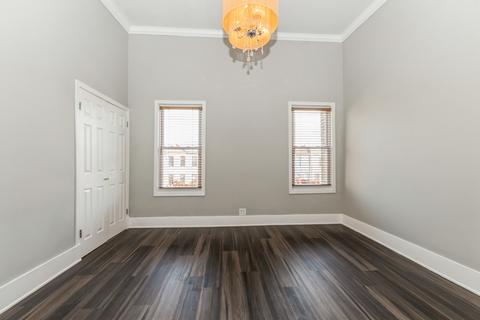 10720 S Champlain Ave, Chicago, IL 60628 photo 17