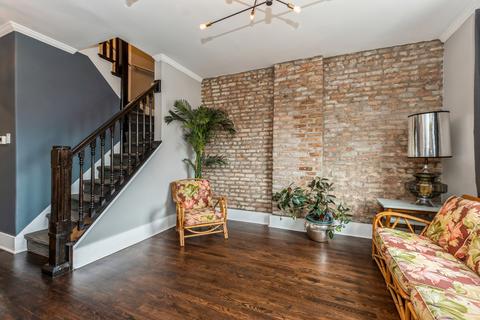 10720 S Champlain Ave, Chicago, IL 60628 photo 4