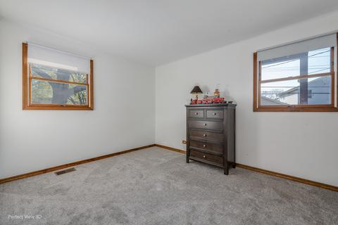 4204 Peacock Ct, Rolling Meadows, IL 60008 photo 11