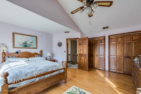 4204 Peacock Ct, Rolling Meadows, IL 60008 photo 16